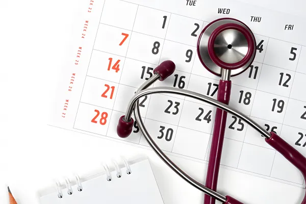 Календари для медицинских учреждений: как совместить полезность и рекламу